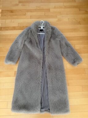 Fashion Nova Long Faux Fur Coat - Gray
